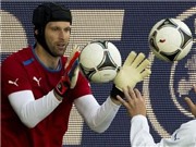 Cech "trần tình" về sai lầm chết người trong trận đấu với Hy Lạp